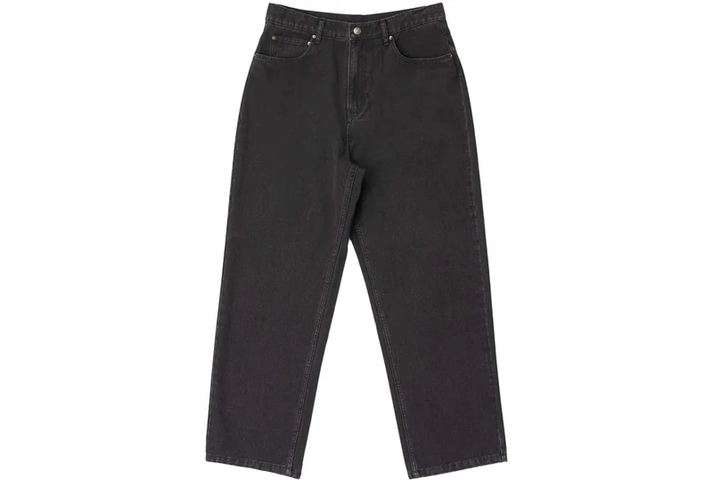 LE JEAN ESSENTIEL