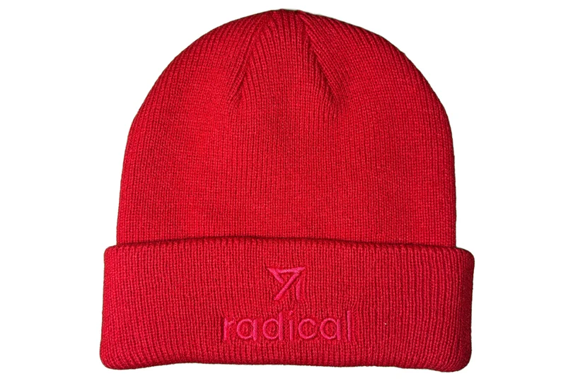 BONNET EN MAILLE À REBOND RADICAL