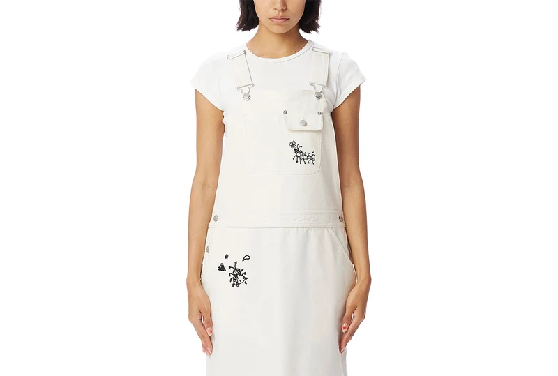 ROBE SALOPETTE EN DENTELLE