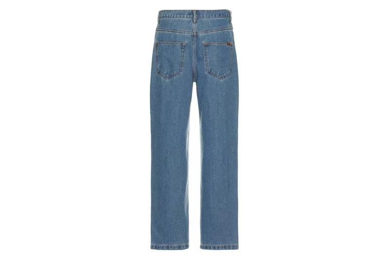 LE JEAN ESSENTIEL
