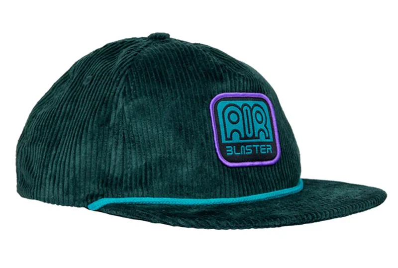 CASQUETTE EN VELOURS CÔTELÉ
