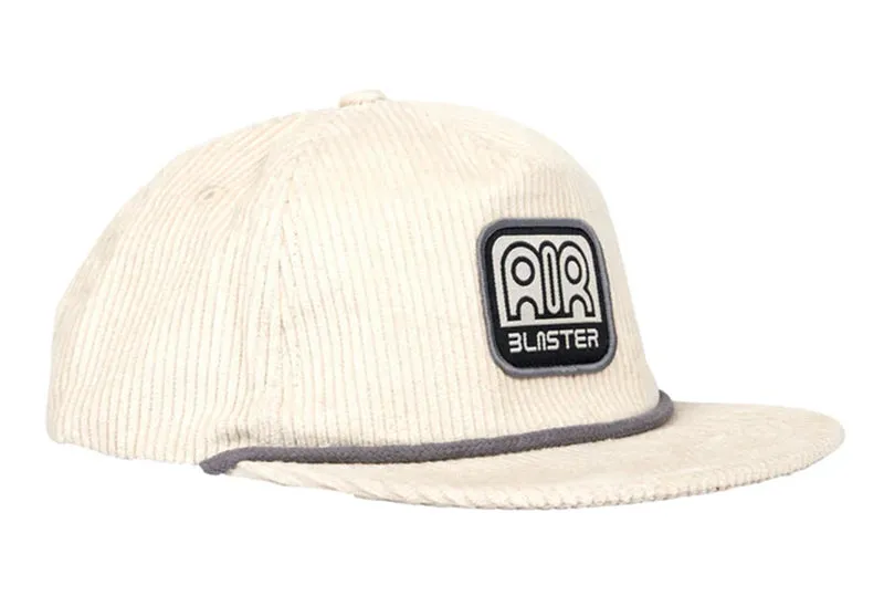 CASQUETTE EN VELOURS CÔTELÉ
