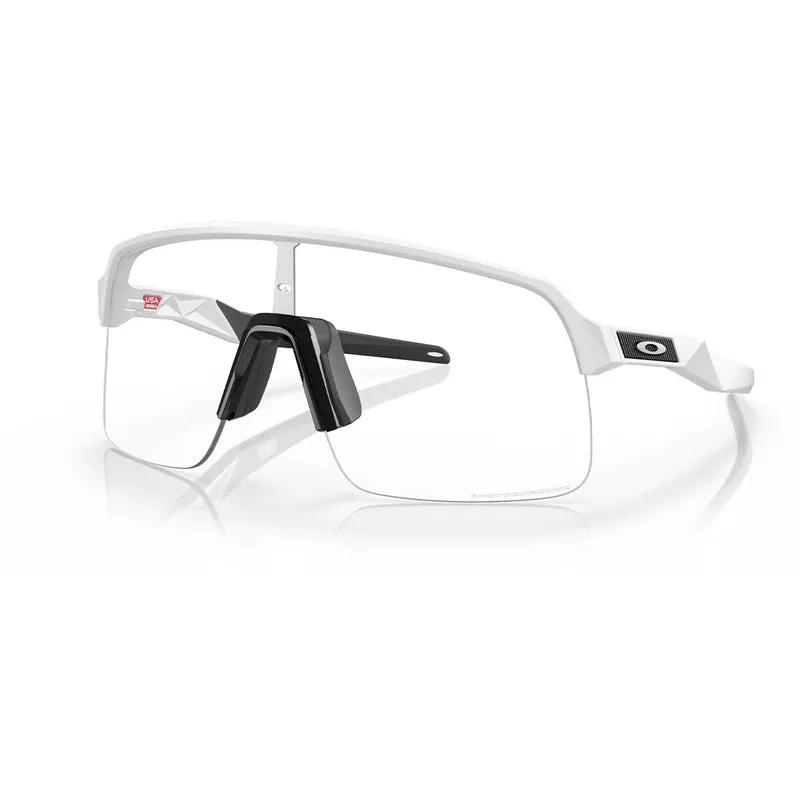 Lunettes Oakley Sutro Lite