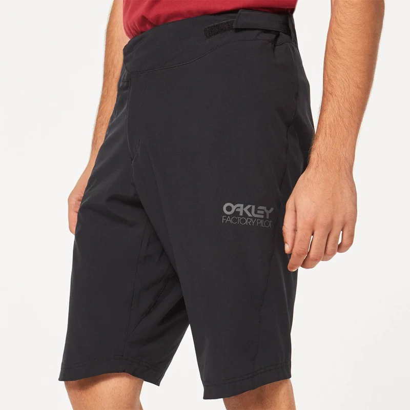Short Oakley Factory Pilot Lite