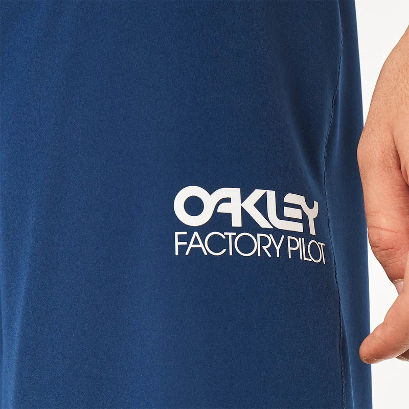 Short Oakley Factory Pilot Lite