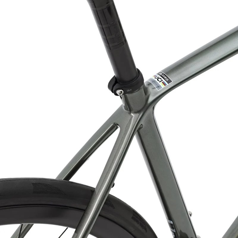 Van Rysel EDR CF Ultra Ultegra Di2 PW