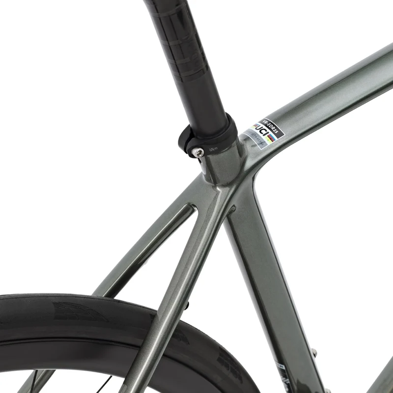 Van Rysel EDR CF Ultra Ultegra Di2 PW