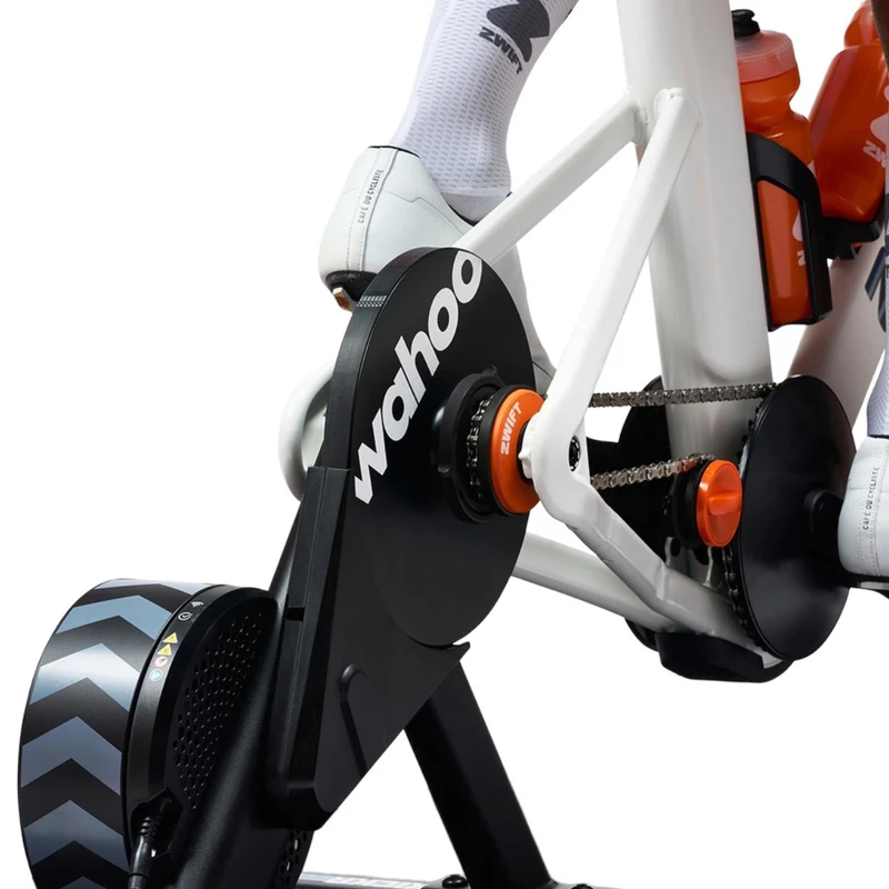 Base d'entraînement Wahoo KICKR CORE 2 avec Zwift Cog-N-Click