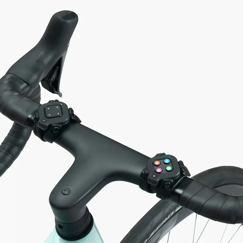 Base d'entraînement Wahoo KICKR CORE 2 avec Zwift Cog-N-Click