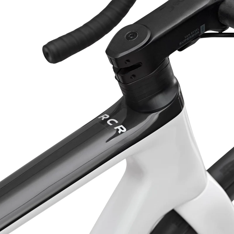 Van Rysel RCR-R 105 Di2 PW