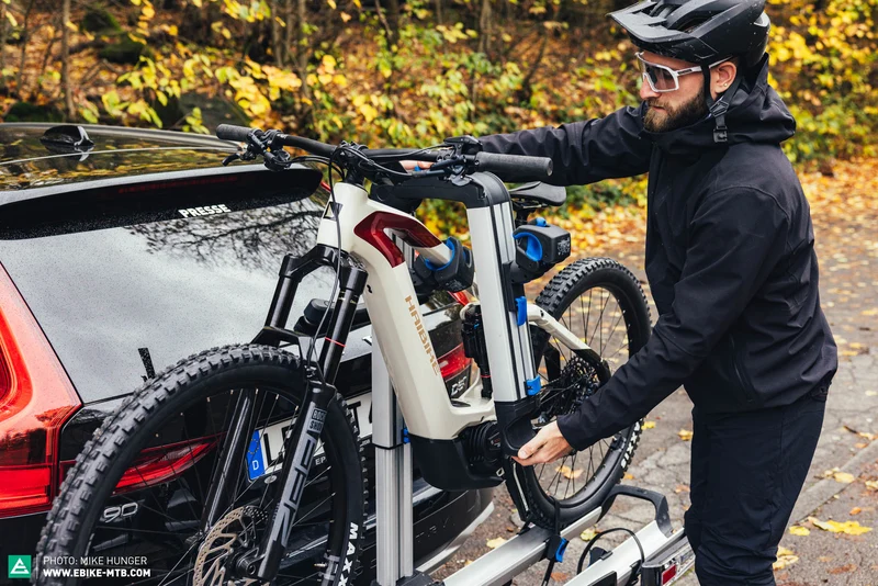 XLC VC-C08 PORTE-VÉLO ALMADA WORK-E PLIABLE POUR 2 E-BIKES AVEC ADAPTATEUR POUR CADRE