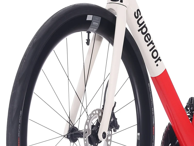 VÉLO DE ROUTE SUPERIOR RR 9.8 CARBON Gloss Red / White 2025