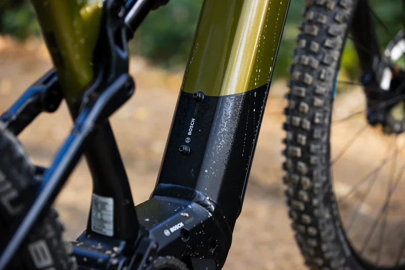 VTT Électrique Superior eXF 9049 B 750WH Olive / Noir 2025