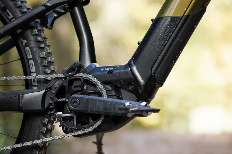 VTT Électrique Superior eXF 9049 B 750WH Olive / Noir 2025