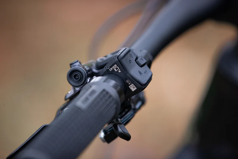 VTT Électrique Superior iXF 9.7 Noir Mat / Noir Gloss 2025