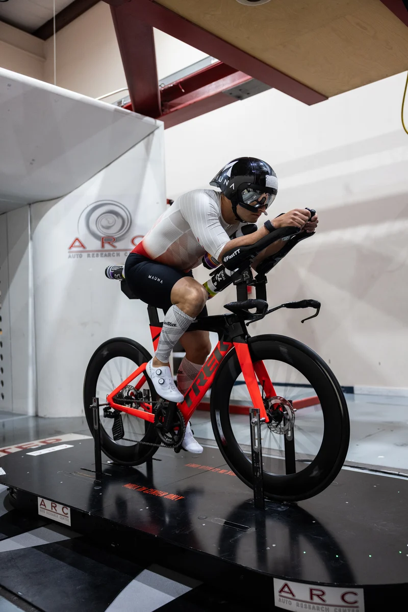 Nouveaux protège-mollets de compression aérodynamiques veloToze 12.5 watts