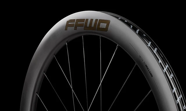 PAIRE DE ROUES RYOT 55 TLR Disque FFWD / Sram XDR ET Shimano HG New 2025