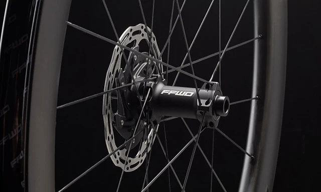 PAIRE DE ROUES RYOT 33 - TLR Disque - FFWD / Sram XDR ET Shimano HG New 2025