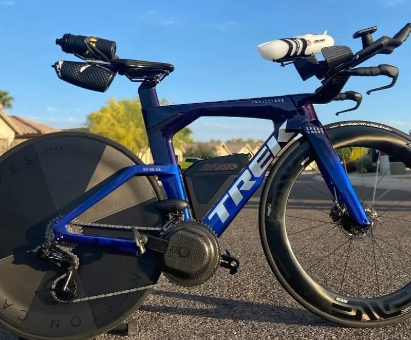 Le protège-dérailleur avant EZ Gains® Aero permet d'économiser 5.8 watts